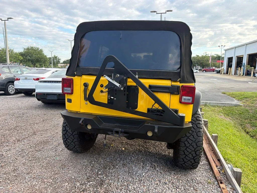 Used 2015 Yellow Jeep Unlimited Rubicon image 3