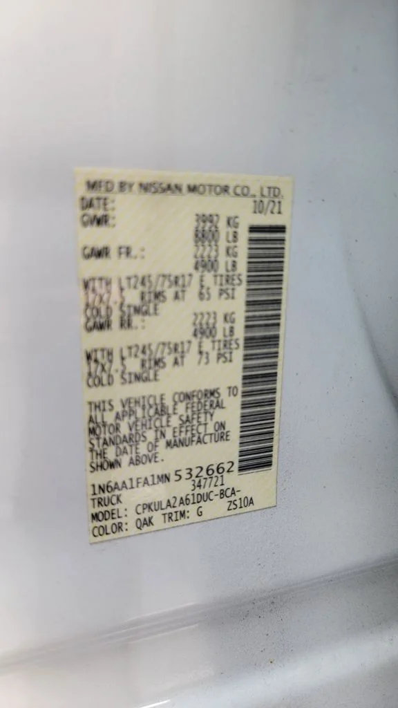 Used 2021 White Nissan S image 16