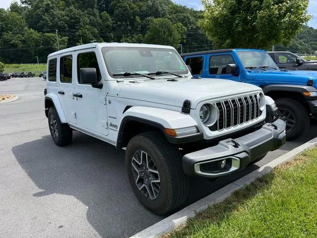Used 2024 White Jeep Sahara image 9