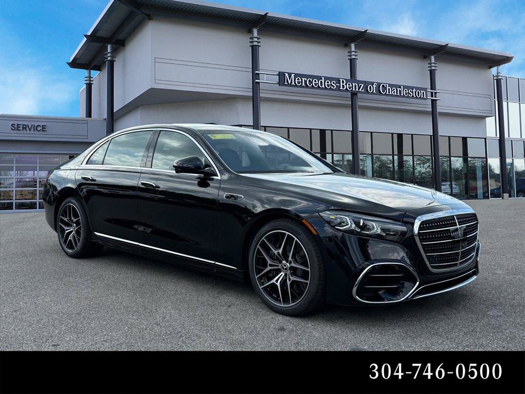 The Sanctuary of Standard: Why the 2027 Mercedes-Benz S580 Refuses to Yield — image 3