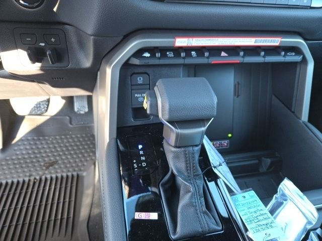 2026 Toyota Tundra Limited - Photo 28