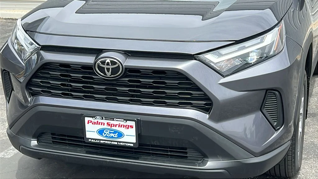 Used 2023 Gray Toyota XLE image 3