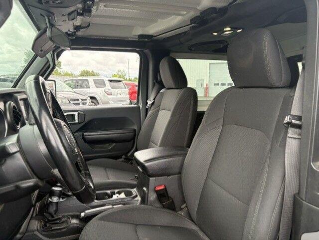 Used 2020 Sting-Gray Clearcoat Jeep Sport S image 5