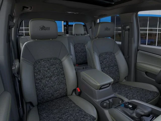2024 Chevrolet Colorado ZR2 - Photo 16