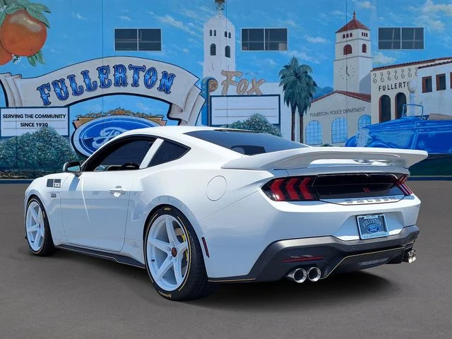 2026 Ford Mustang GT Fastback - Photo 3