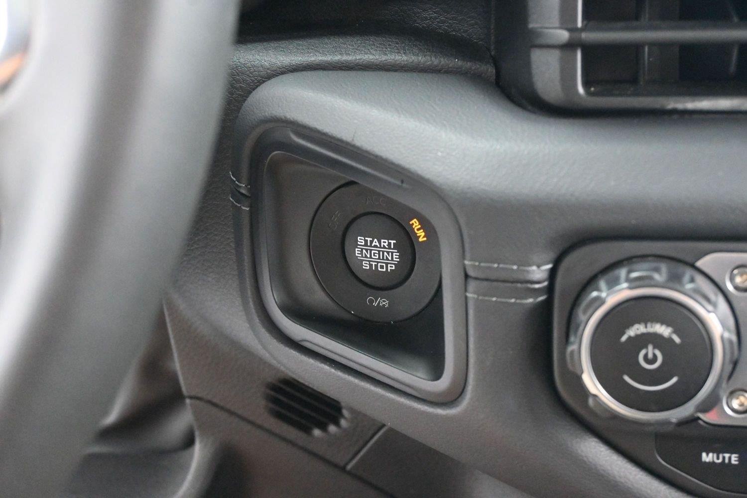 Used 2024 Bright White Clearcoat Jeep Sahara image 24