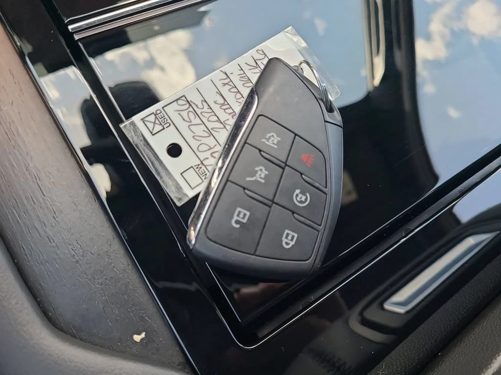 2025 GMC Yukon XL Denali - Photo 26