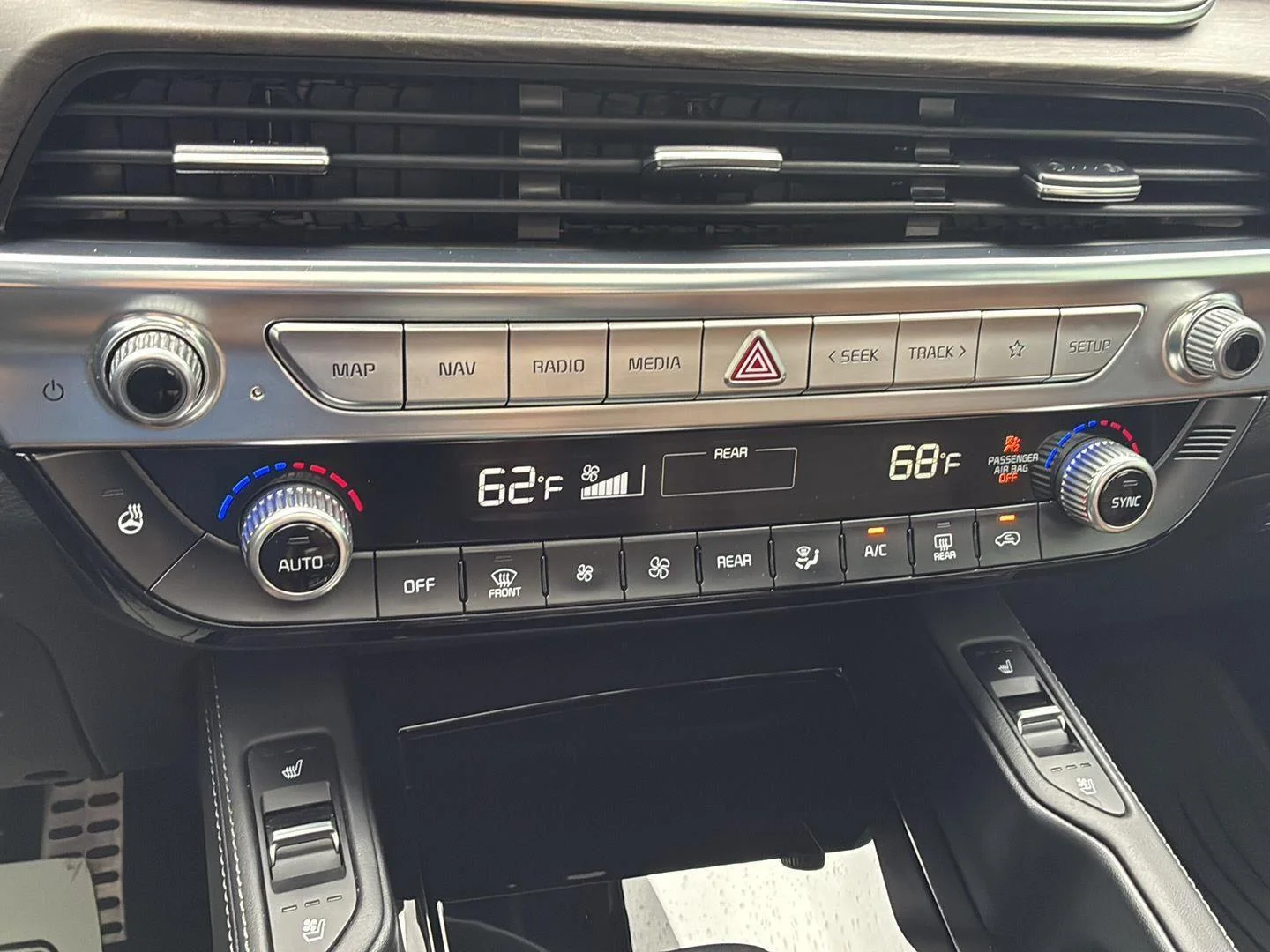 Used 2022 Ebony Black Kia SX image 31