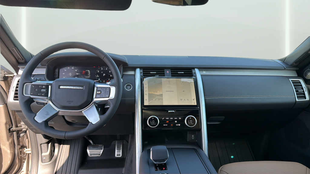 New 2026 Lantau Bronze Land Rover Dynamic SE image 19