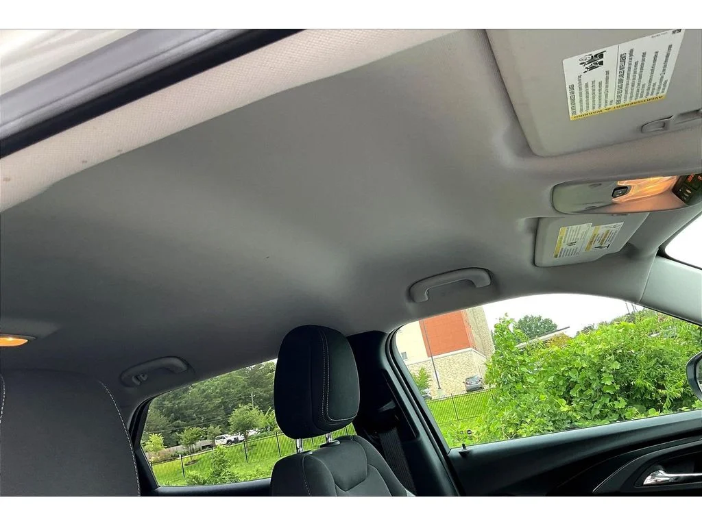 Used 2023 Summit White Chevrolet LT image 16