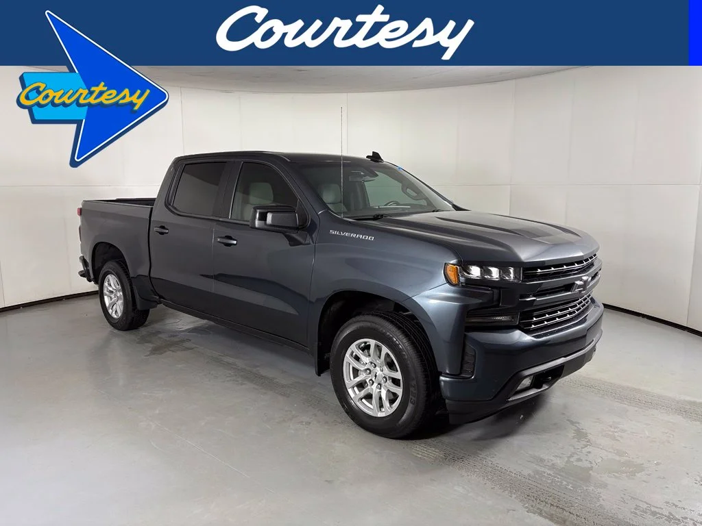 Used 2021 Gray Chevrolet RST image 1
