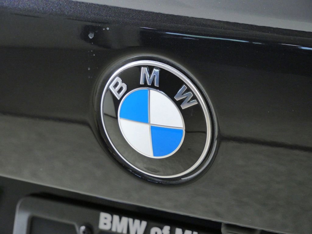 New 2026 Black Sapphire Metallic BMW xDrive40i image 11