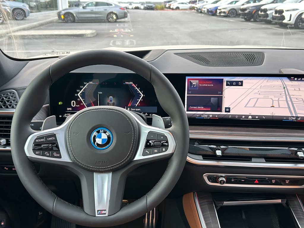 2026 BMW X5 50e - Photo 17