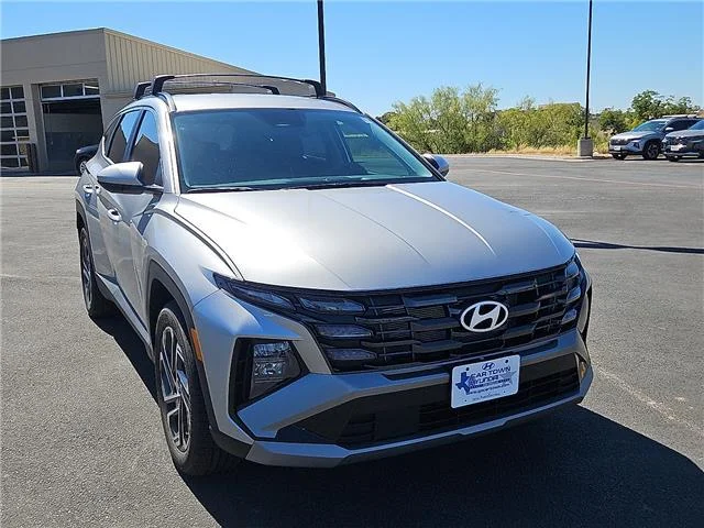 New 2026 Shimmering Silver Hyundai SEL image 6