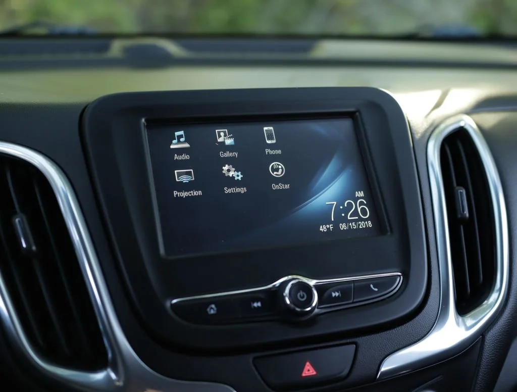 Used 2018 PEPPERDUST METALLIC Chevrolet LT image 13