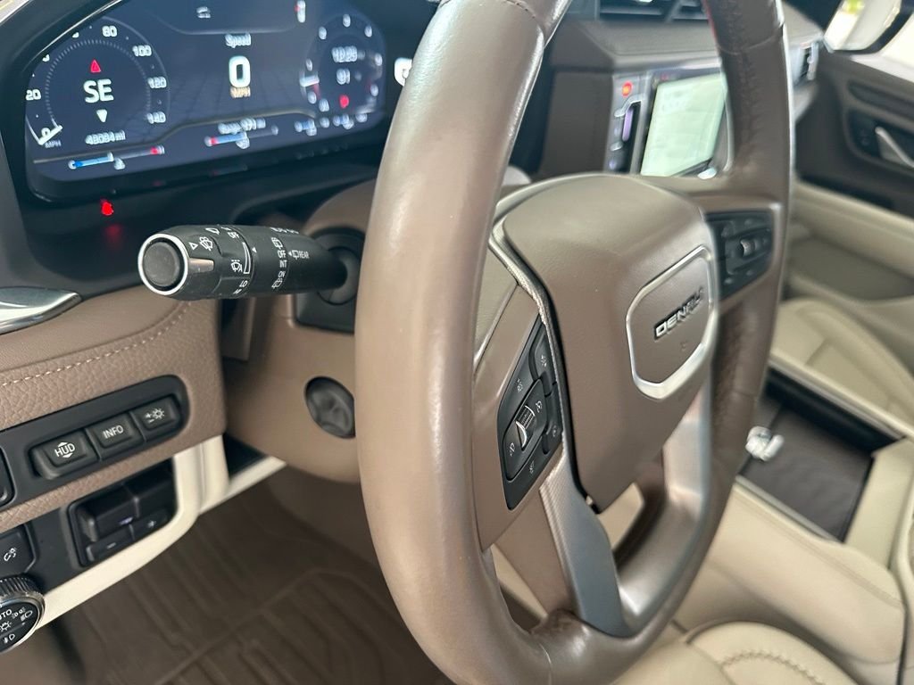 Used 2023 Silver GMC Denali image 21