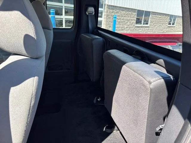 Used 2008 Red Dodge SXT image 29