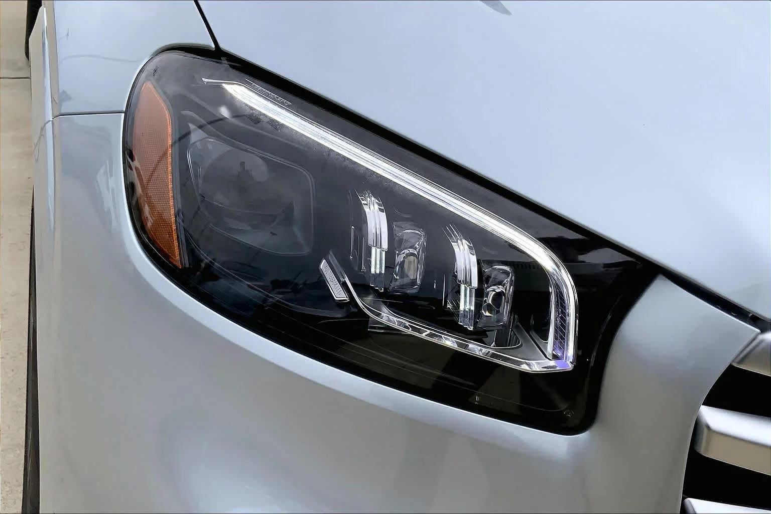 New 2025 Cirrus Silver Metallic Mercedes-Benz GLS 450 image 13