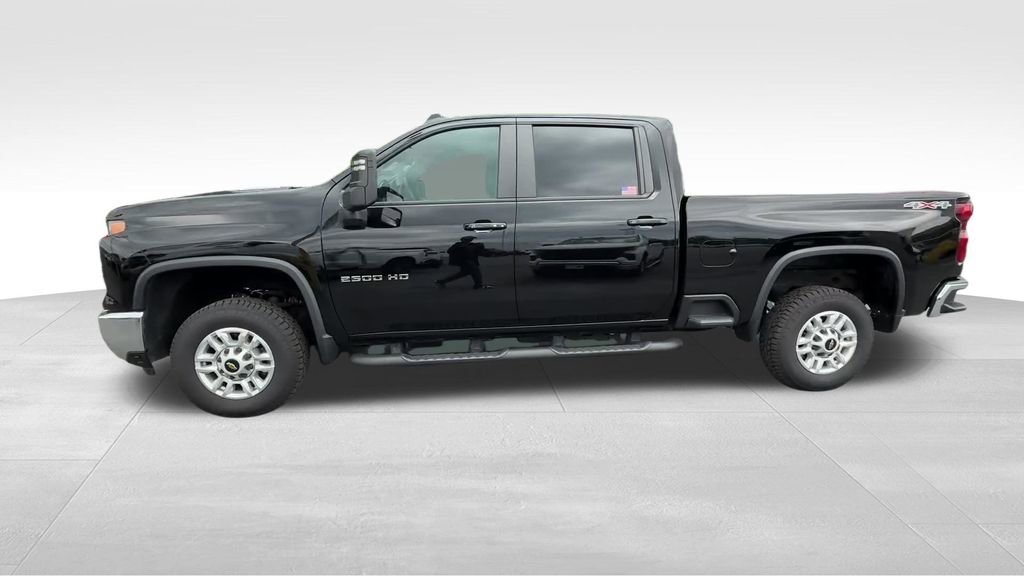 2024 Chevrolet Silverado 2500HD LT - Photo 3