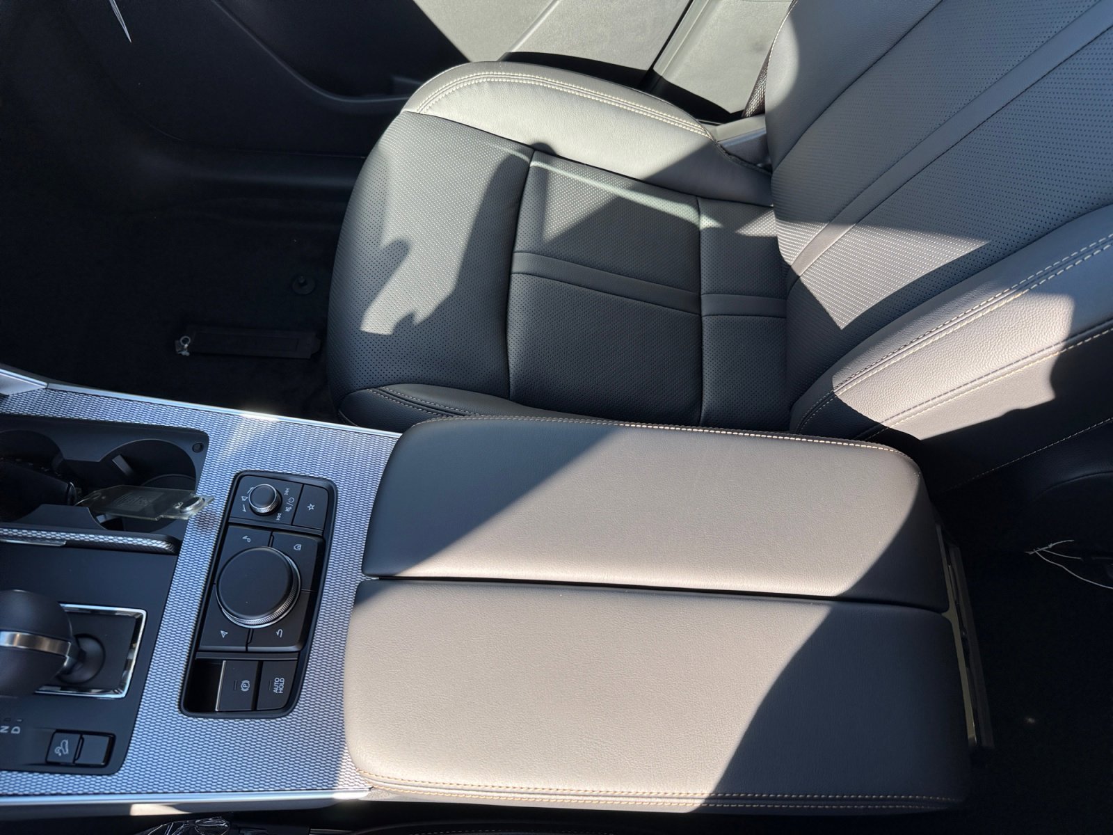 2026 Mazda CX-90 Premium Package - Photo 14