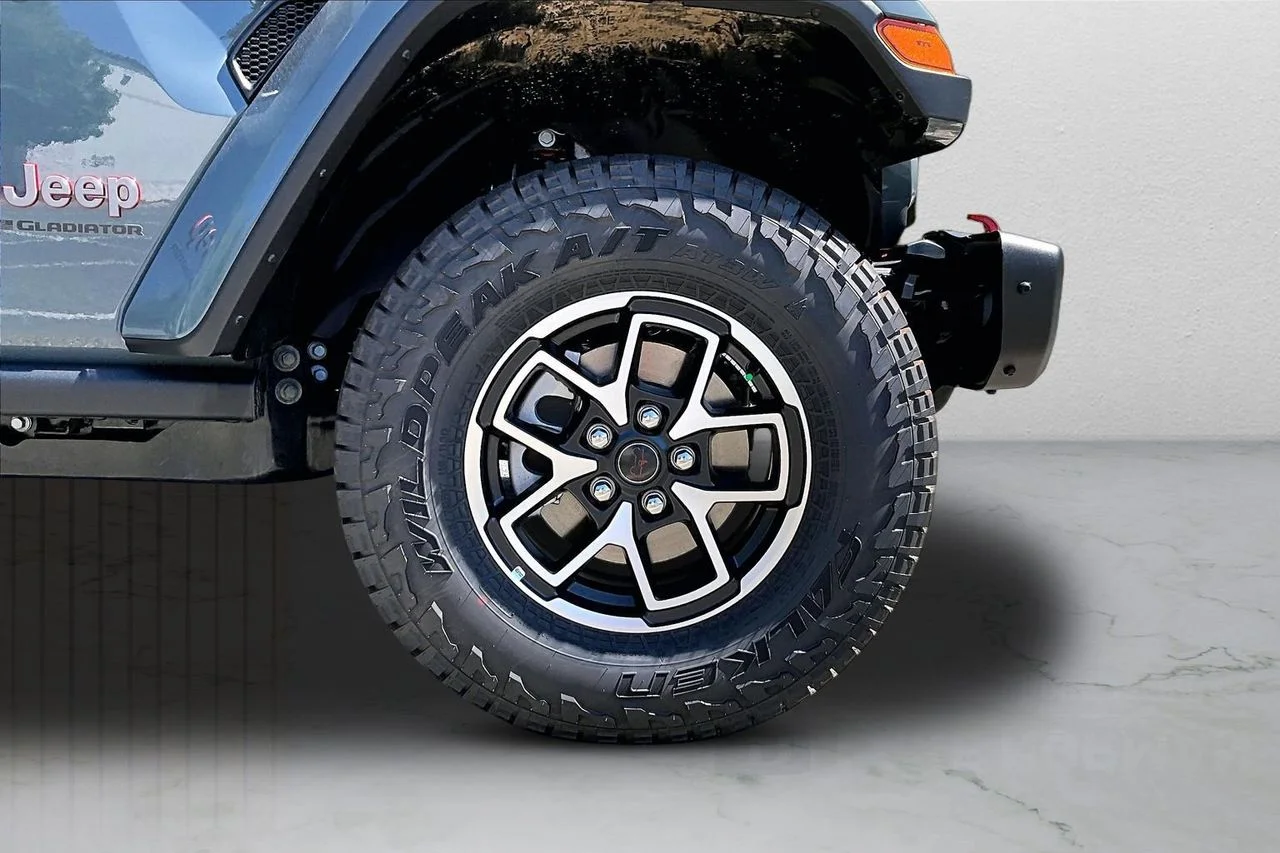 New 2026 Anvil Clear-Coat Exterior Paint Jeep Rubicon X image 32