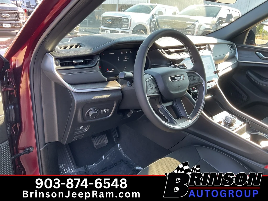 New 2026 Velvet Red Pearlcoat Jeep Laredo Altitude image 12
