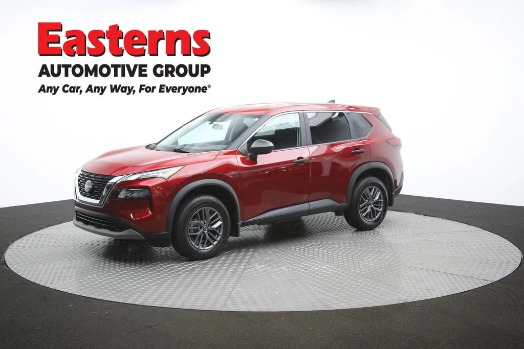 Used 2023 Red Nissan S image 55
