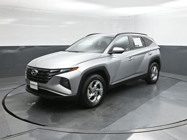 Used 2024 Silver Hyundai SEL image 34