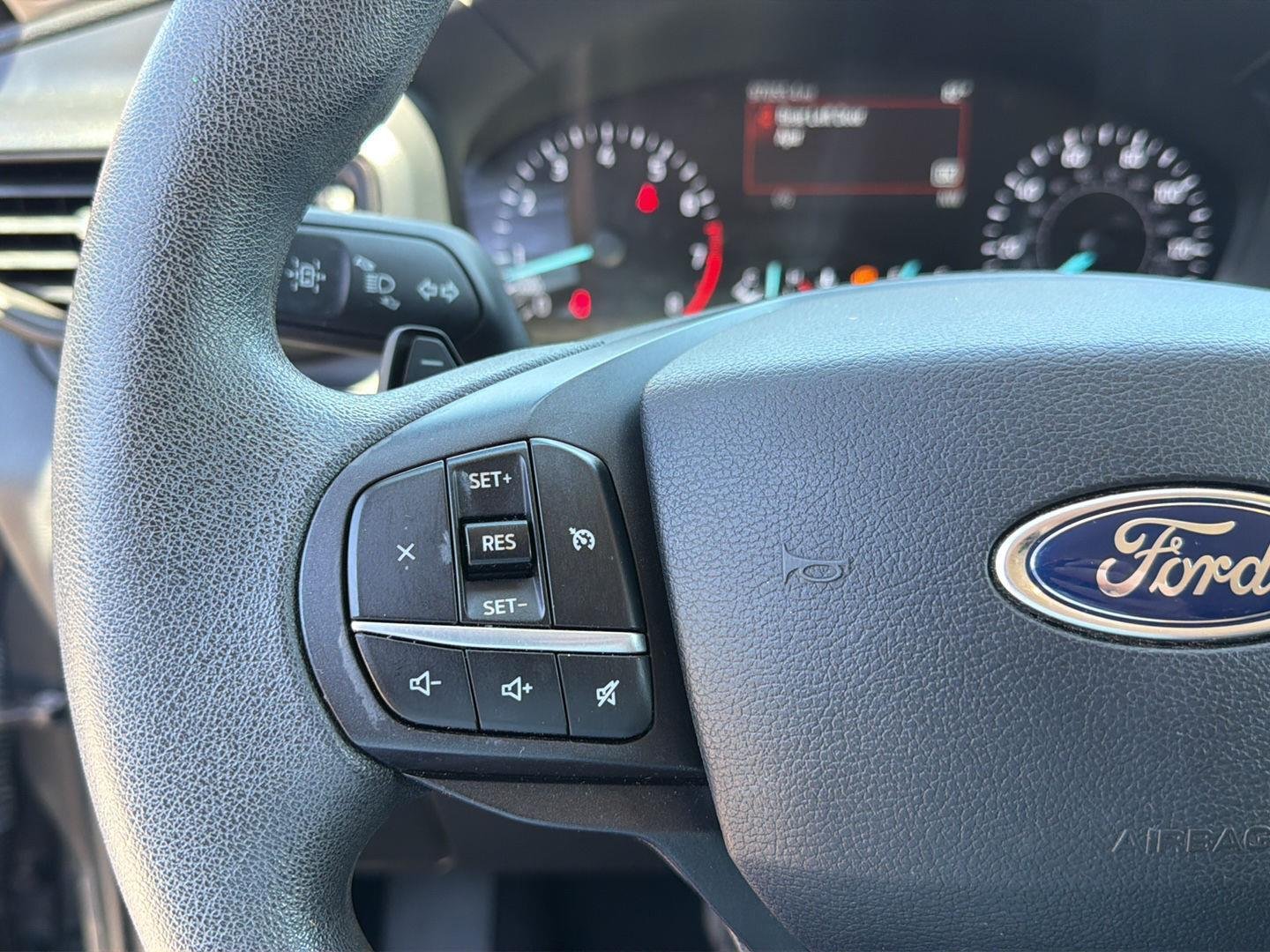 Used 2020 Magnetic Ford Base image 21
