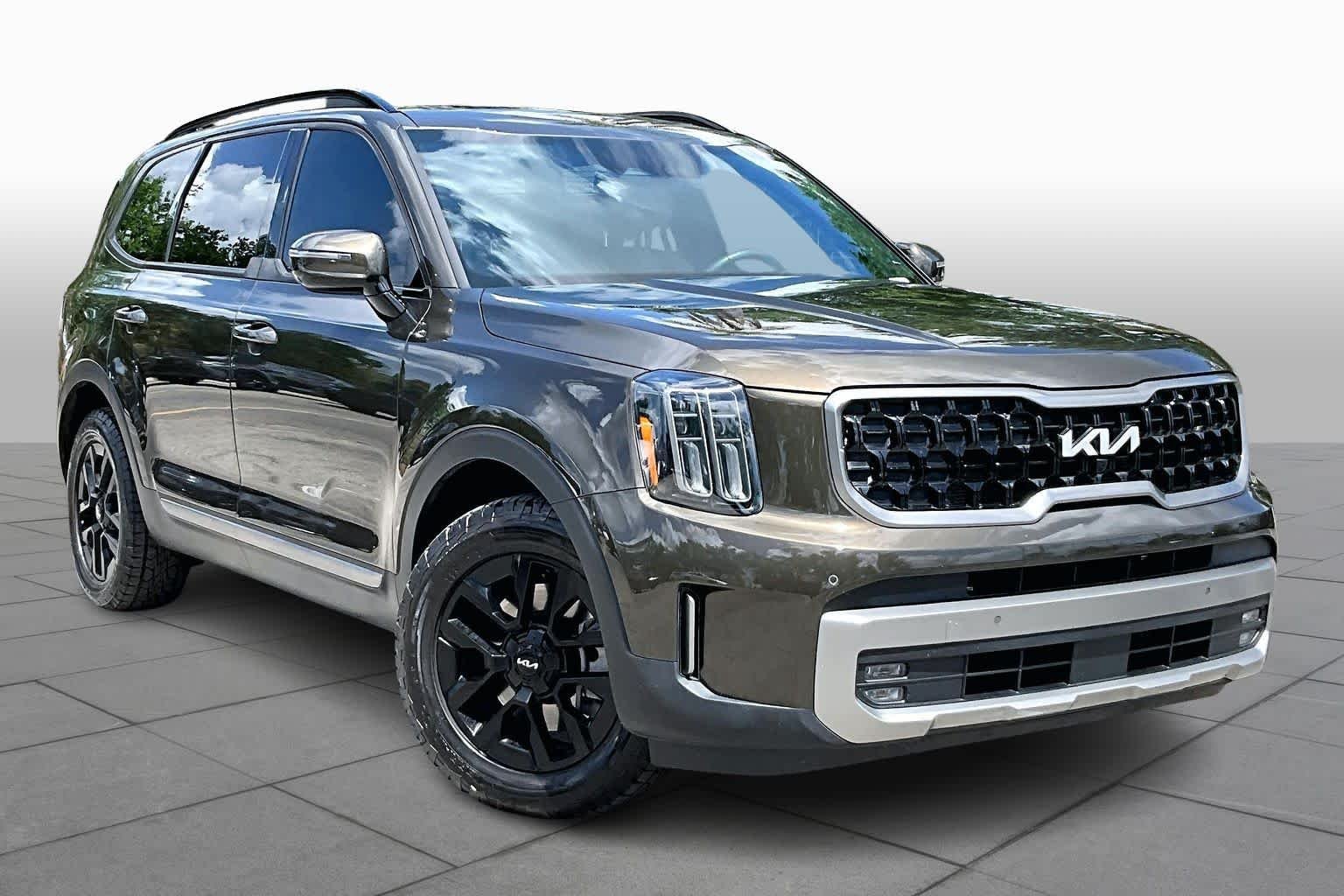 Used 2023 Dark Moss Kia SX X-Pro image 4