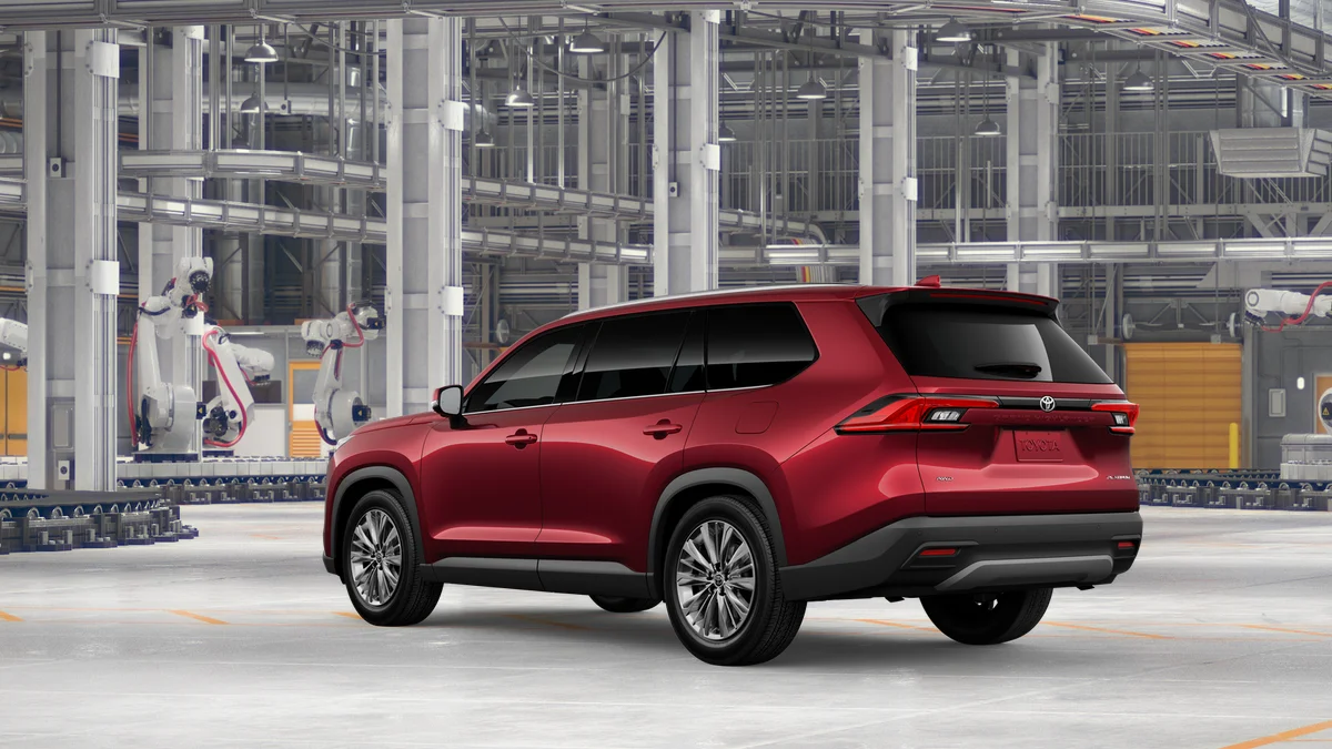 New 2026 Ruby Flare Pearl Toyota Platinum image 6