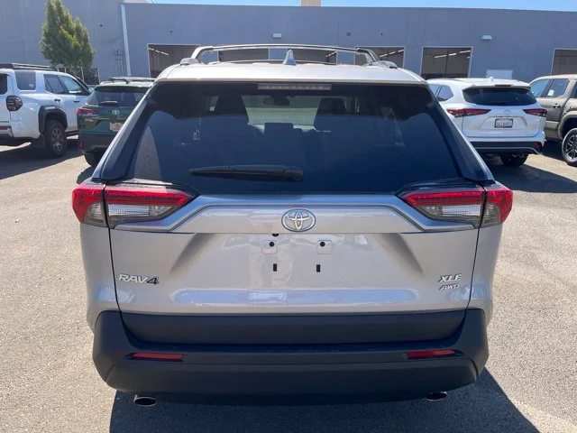 Used 2025 Silver Sky Metallic Toyota XLE image 4