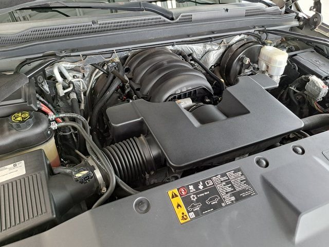 Used 2018 Gray Chevrolet LT image 36