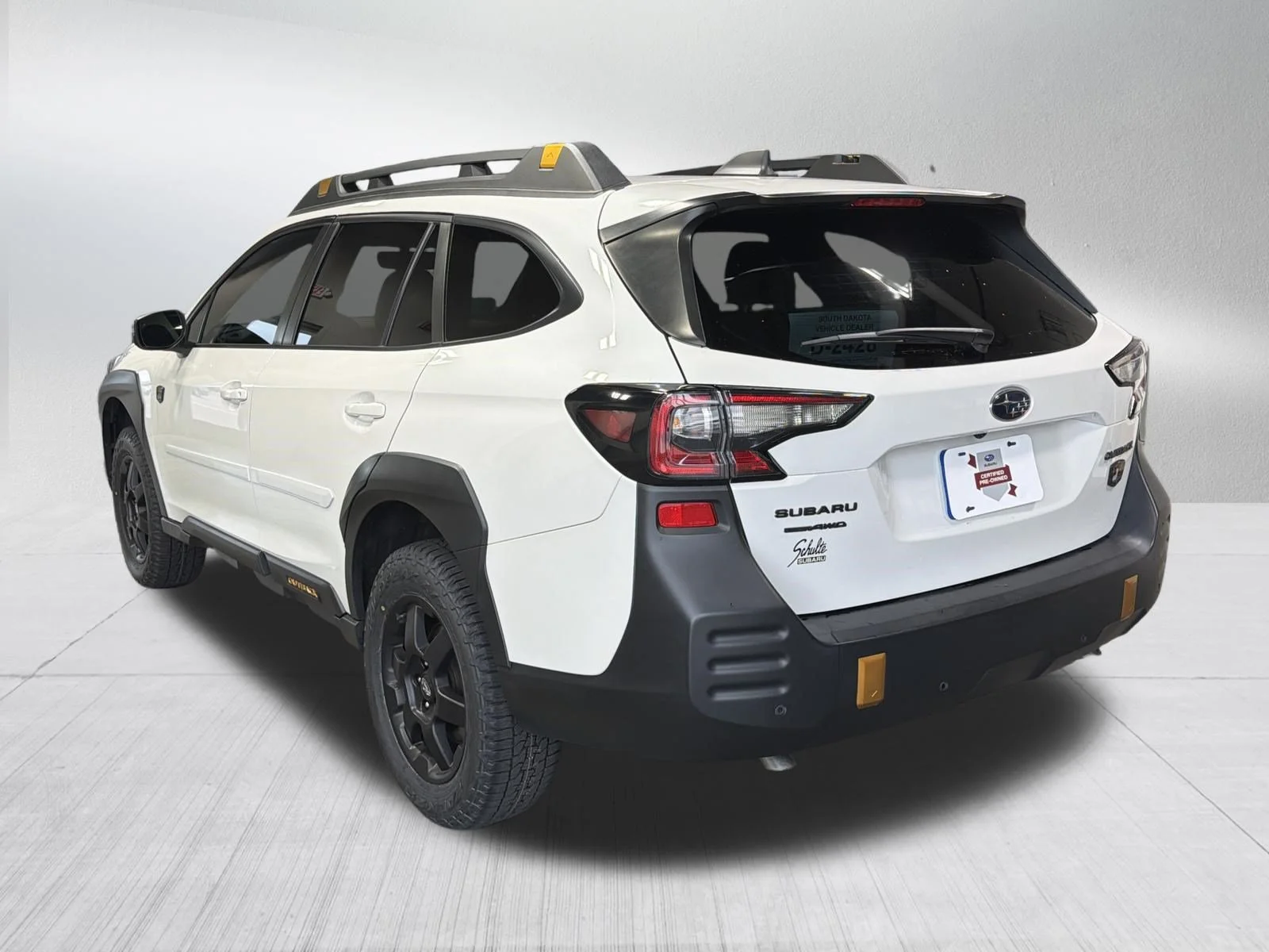 Used 2023 Crystal White Pearl Subaru Wilderness image 5