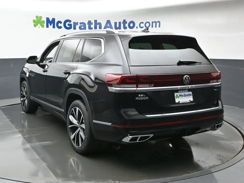 New 2026 Deep Black Pearl Volkswagen 2.0T SEL Premium R-Line image 23