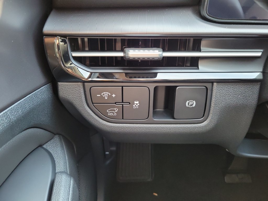 New 2027 Wolf Gray Kia EX image 26