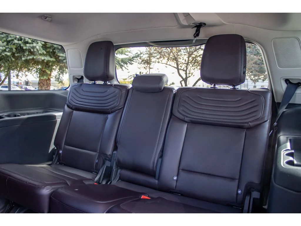 New 2026 Star White Metallic Tri-Coat Ford Platinum® image 23