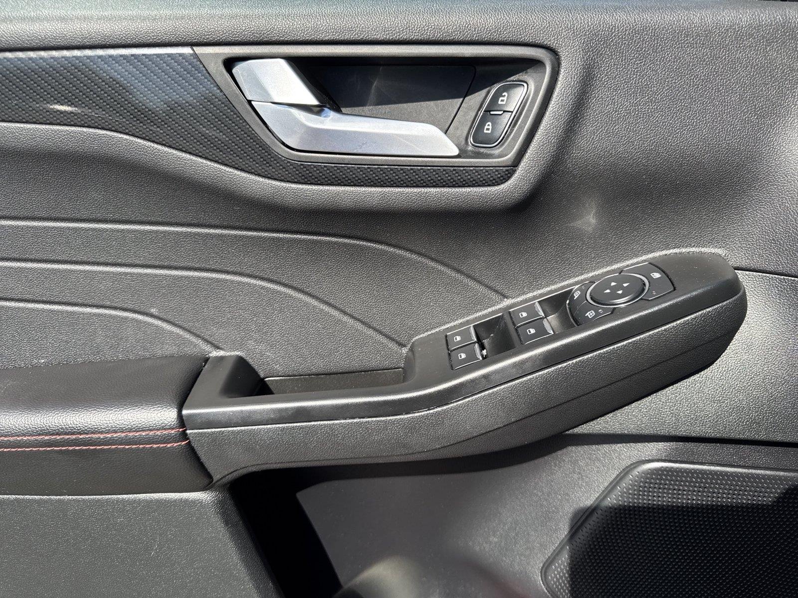 Used 2025 Agate Black Ford ST-Line image 12