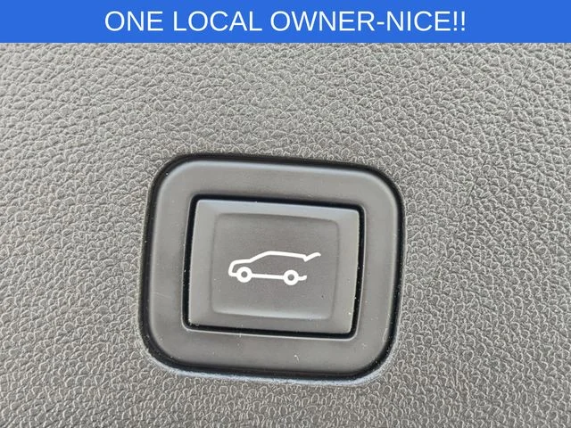 Used 2024 Silver Cadillac Premium Luxury image 35