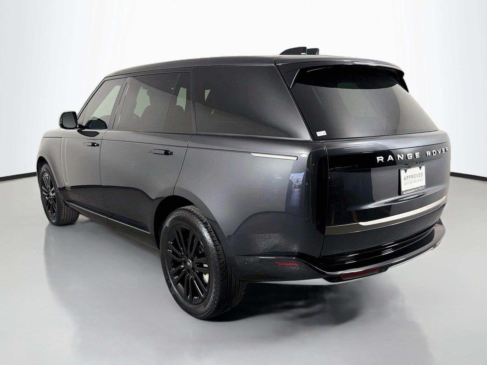 Used 2024 Carpathian Grey Land Rover SE P53O V8 image 7