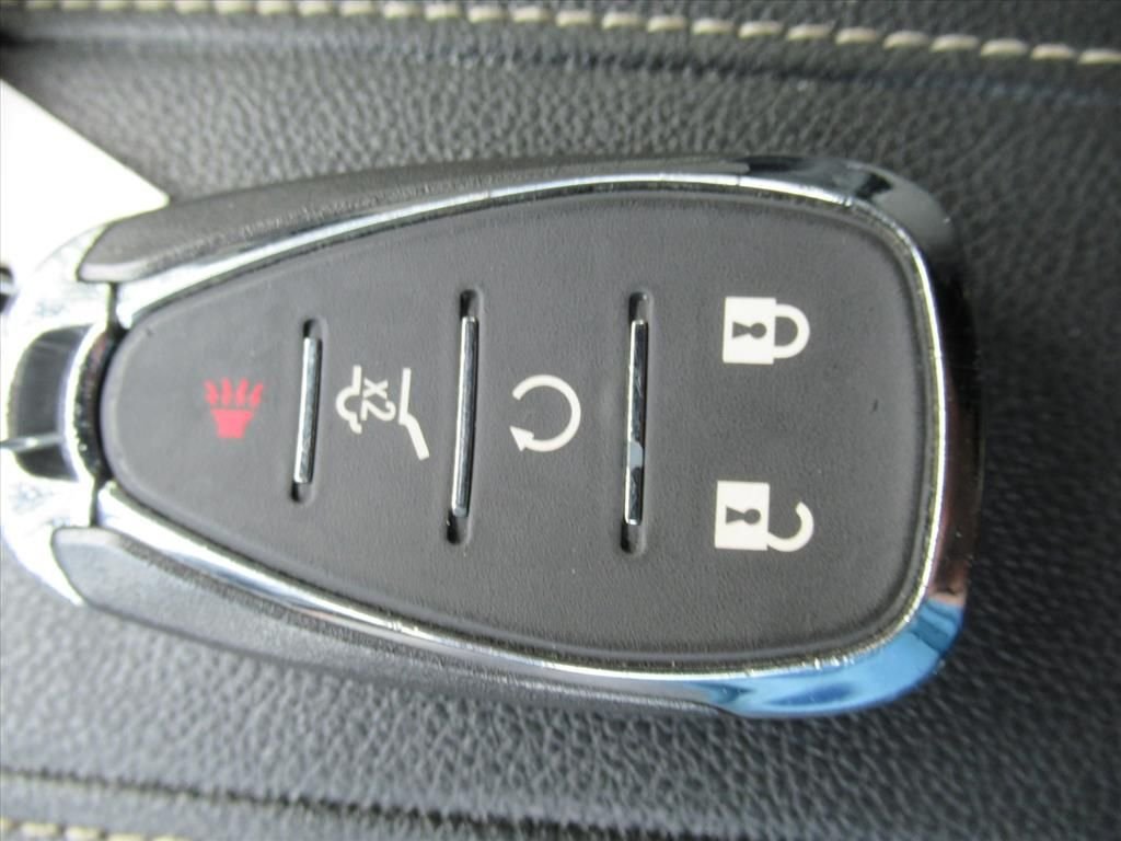 Used 2023 White Chevrolet LT Leather image 33