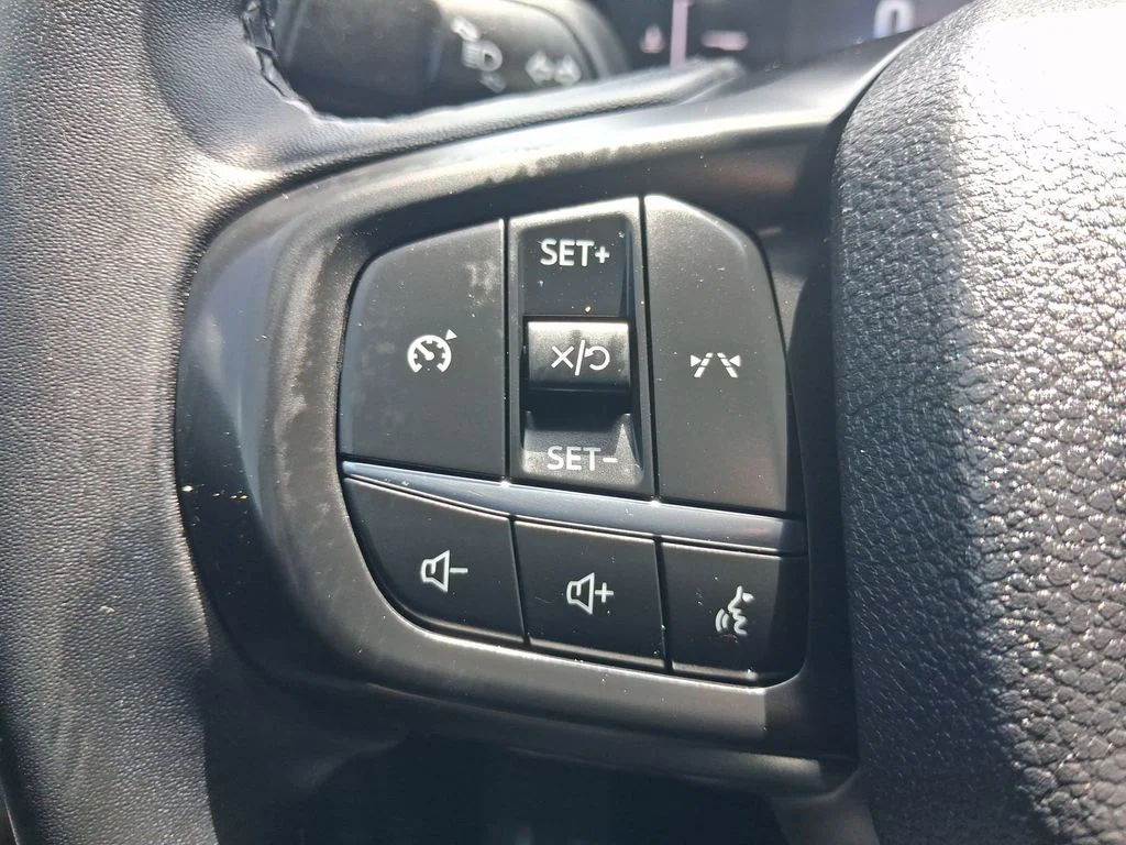 Used 2024 Azure Gray Metallic Ford XLT image 19