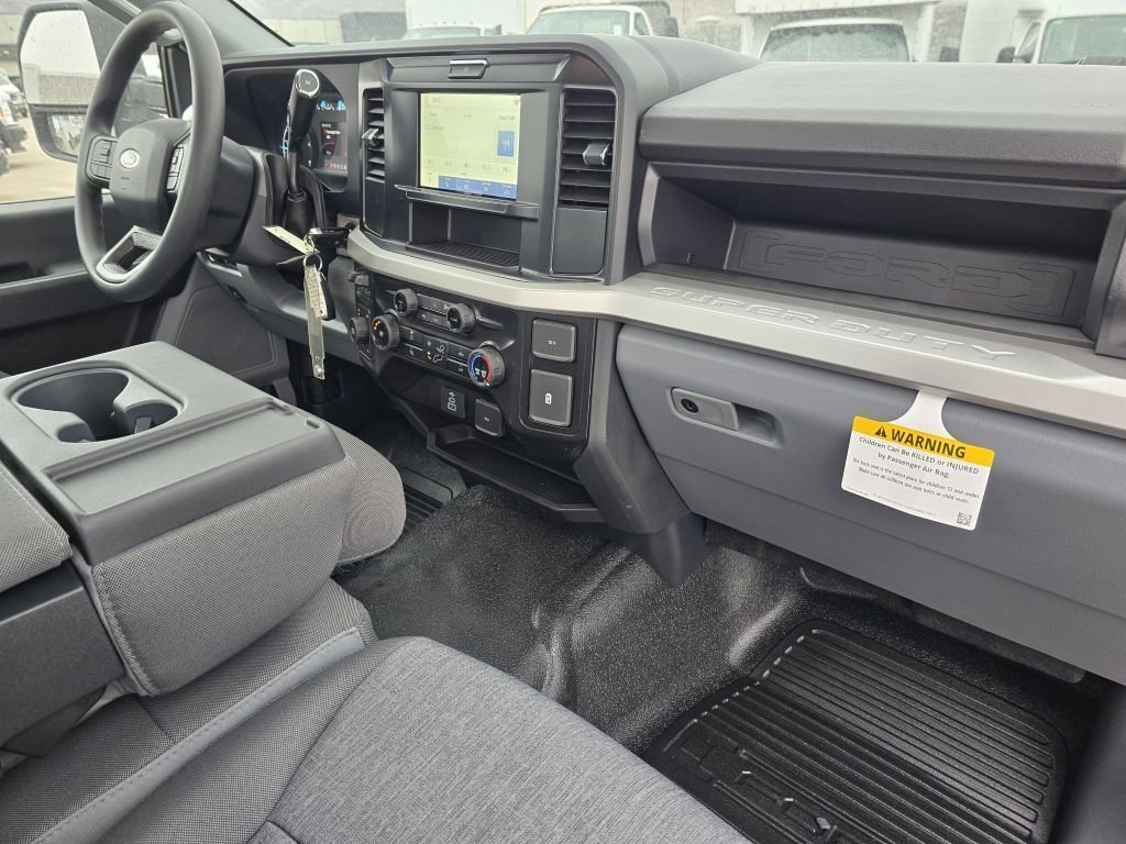 New 2026 Oxford White Ford XL image 30