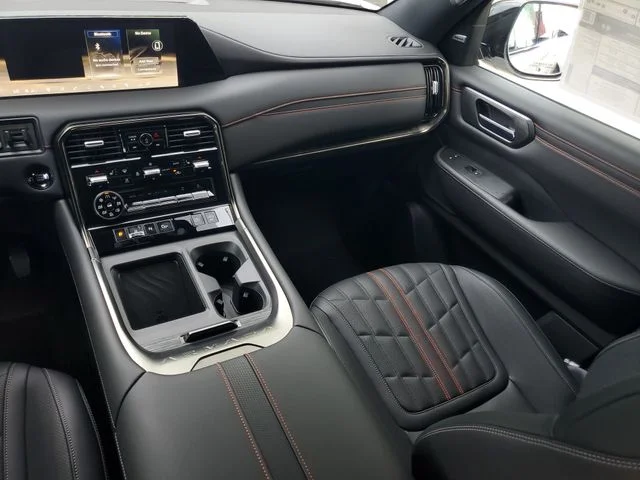 New 2026 Aspen White TriCoat / Super Black Two-tone Nissan PRO-4X® image 8