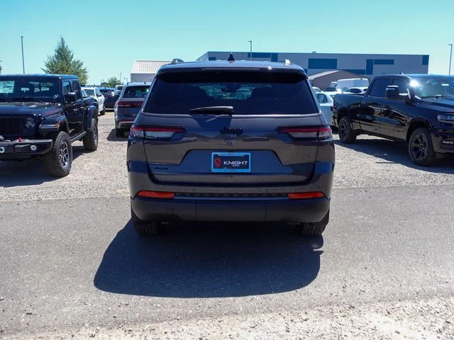 New 2026 Baltic Gray Metallic Clearcoat Jeep Altitude image 7
