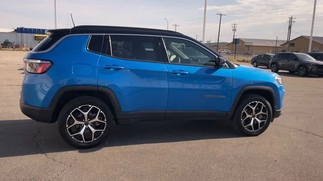 Used 2025 Blue Jeep Limited image 2