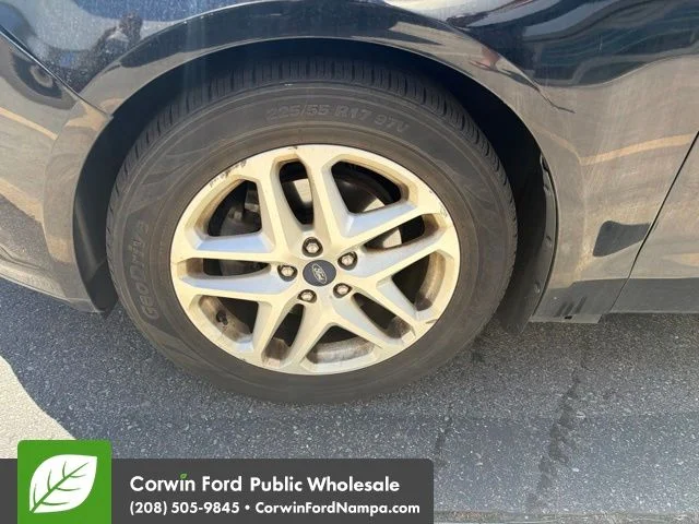 Used 2016 Black Ford SE image 12