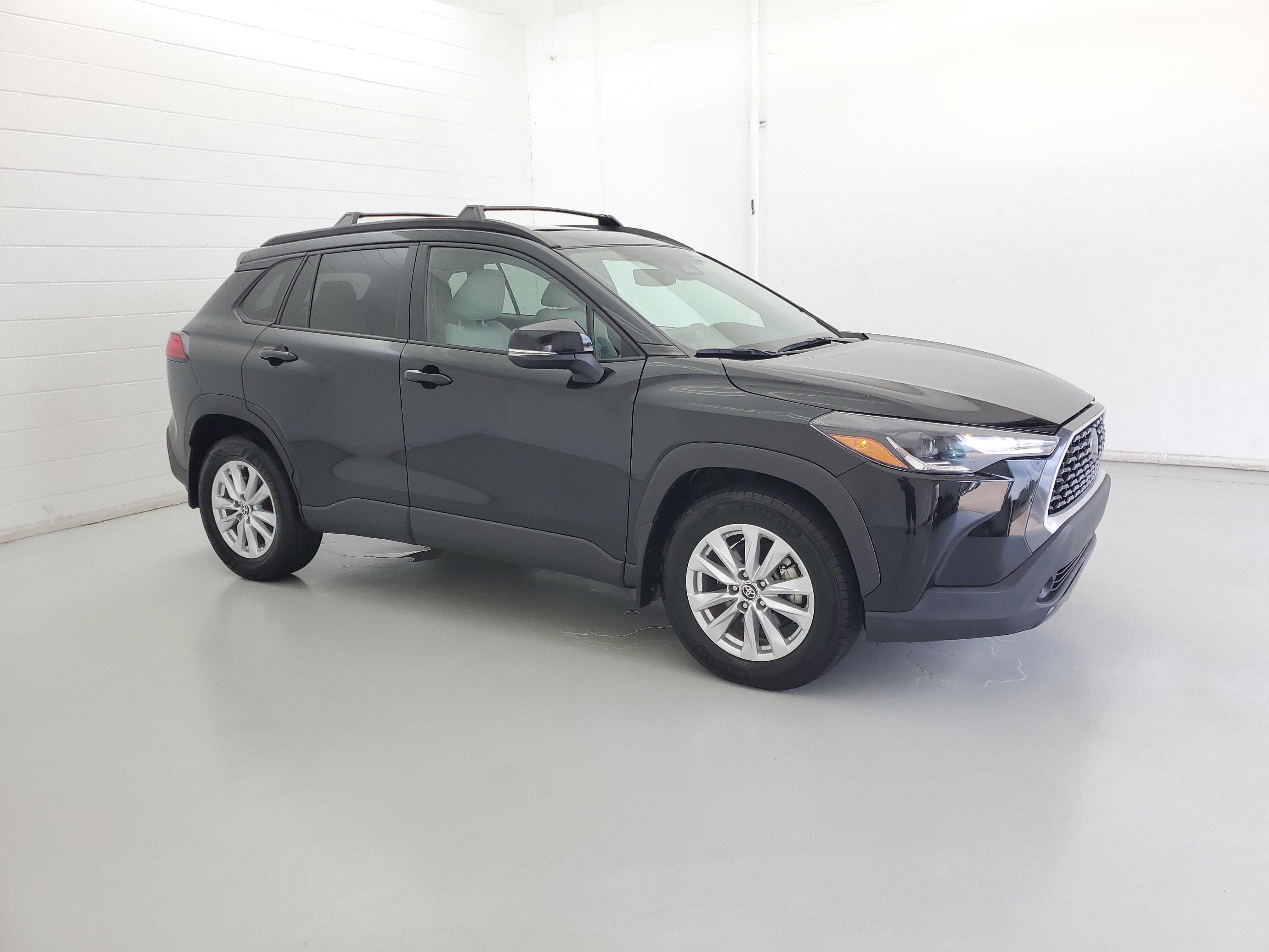 Used 2025 Jet Black Toyota LE image 4