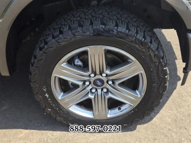 Used 2017 Gray Ford Lariat image 20