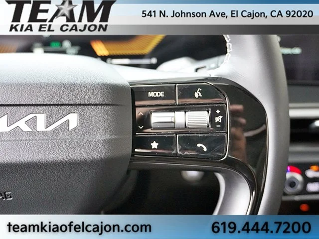Used 2026 Black Kia EX image 44